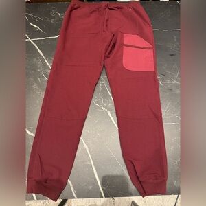 Figs scrubs pant - medium regular - burgundy